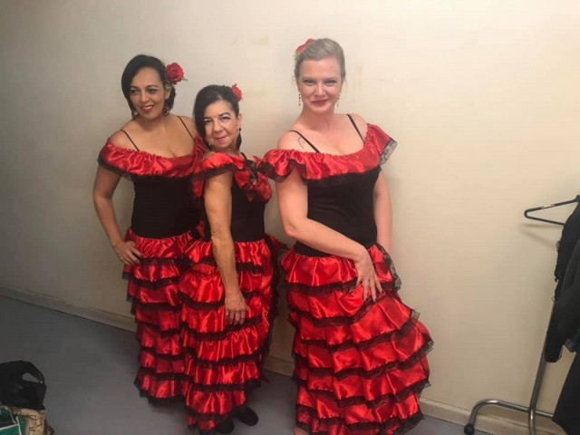 Dança do Ventre de Vestido Cidade Dutra - Dança do Ventre Tradicional