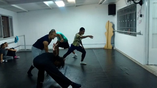 Danças Contemporâneasaula Capão Redondo - Dança Contemporânea Dupla