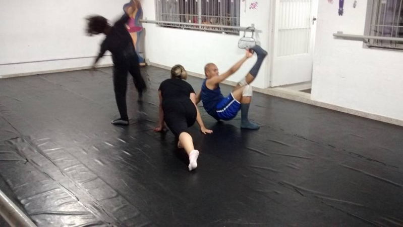 Escola de Dança Contemporânea Aula Parque do Otero - Dança Contemporânea Iniciante