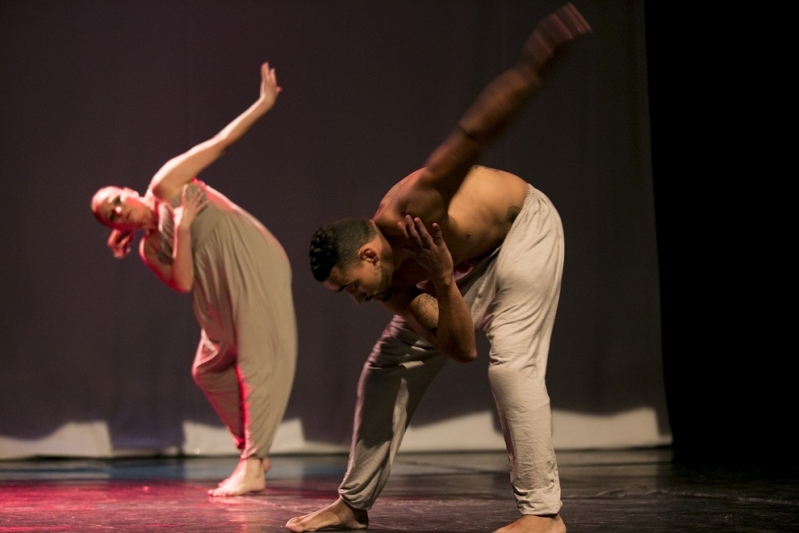 Escola de Dança Contemporânea Duo Campo Grande - Dança Contemporânea Homens